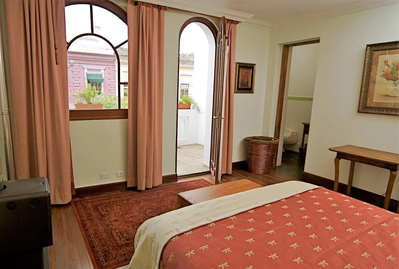 קיטו Boutique Hotel Casa Foch 3*,